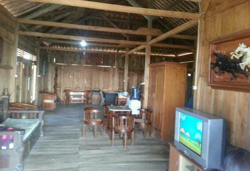 Пансион Rumah Kayu Sumberrejo