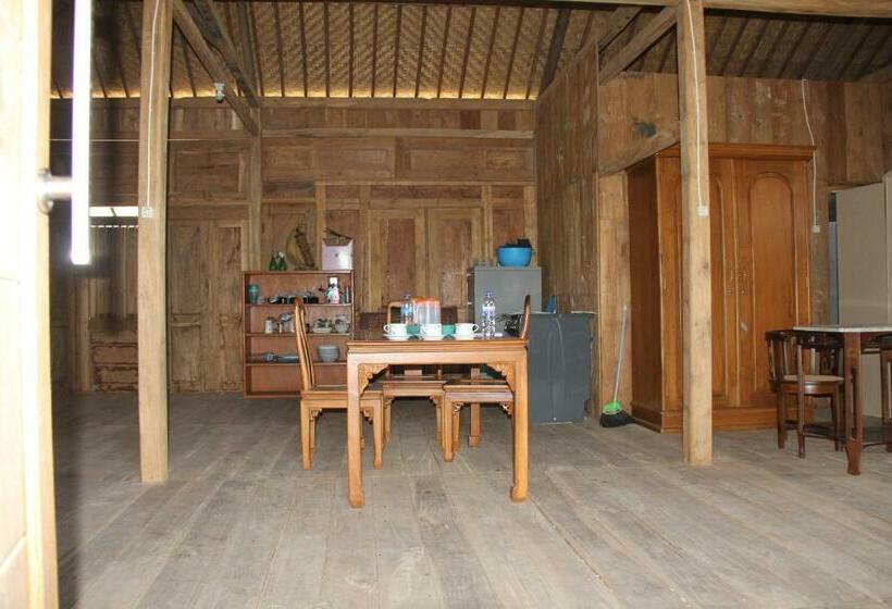 Пансион Rumah Kayu Sumberrejo