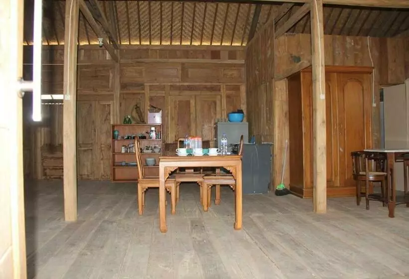 پانسیون Rumah Kayu Sumberrejo