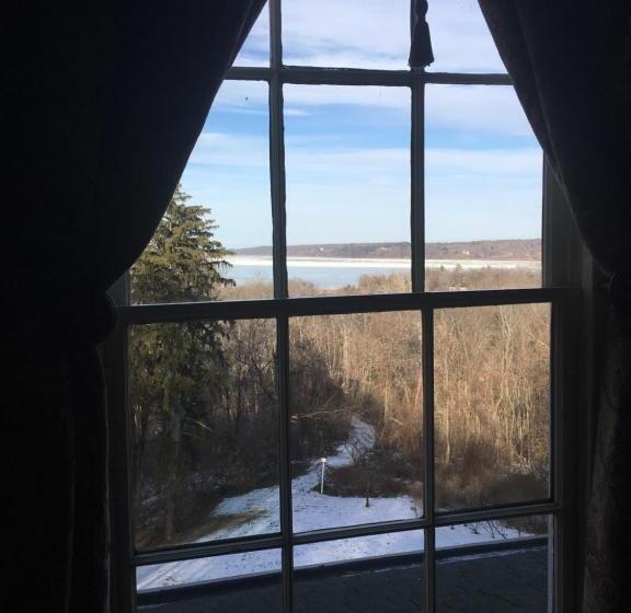 Renwick Clifton House B&b