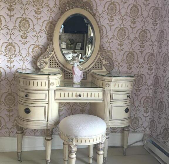 Renwick Clifton House B&b