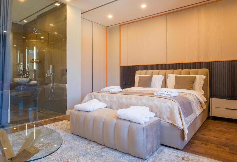 酒店 Royal East Resort