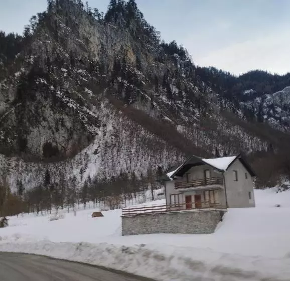پانسیون Apartmani Tara I Zabojsko Dobrilovina