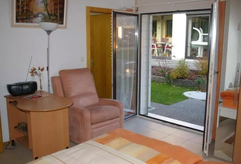 Aamiaismajoitus (B&B) Bnb Villa Moncalme