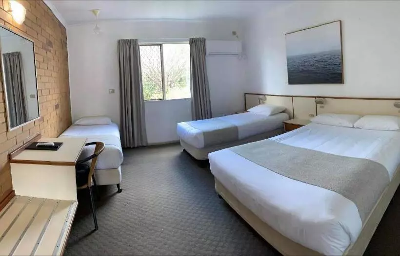 Motelli Country Comfort Gin Gin Wild Scotsman Motor Inn Qld