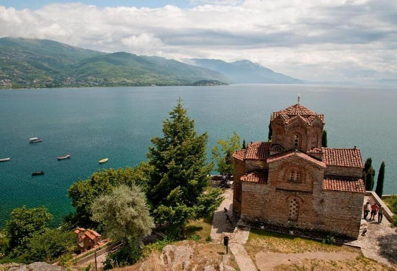 تختخواب و صبحانه Apartments Villa Saray