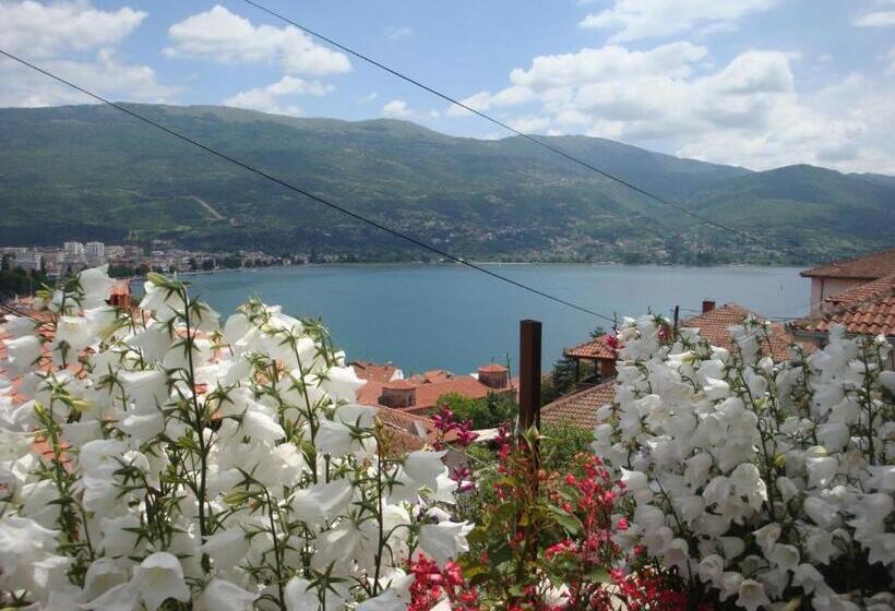 تختخواب و صبحانه Apartments Villa Saray