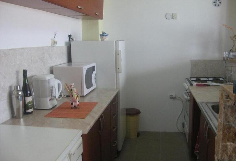 تختخواب و صبحانه Apartments Villa Saray