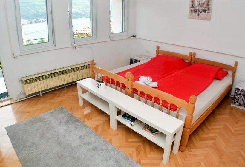 تختخواب و صبحانه Apartments Villa Saray