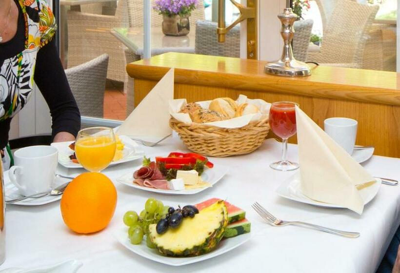 Отель Am Strand