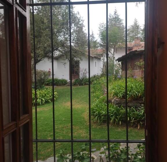 هتل El Patio De Monterrey