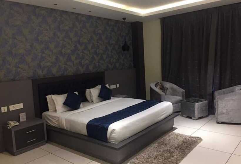 בית מלון כפרי Purnam Residency