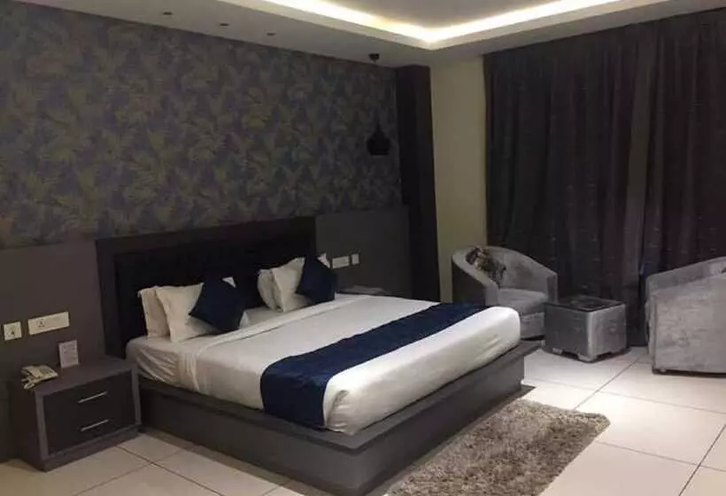 Hotel Purnam Residency