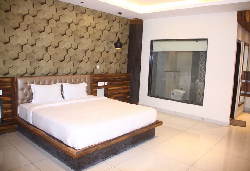 בית מלון כפרי Purnam Residency