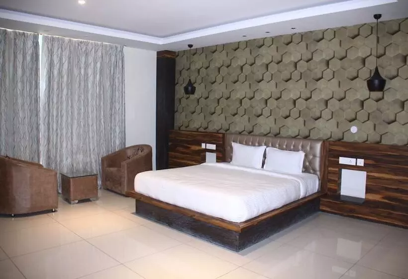 Hotel Purnam Residency