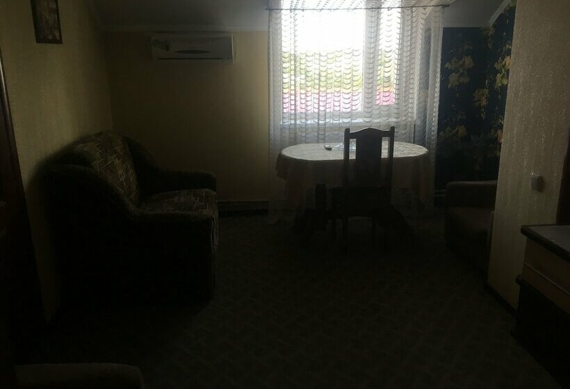 فندق Tyrol Haysyn