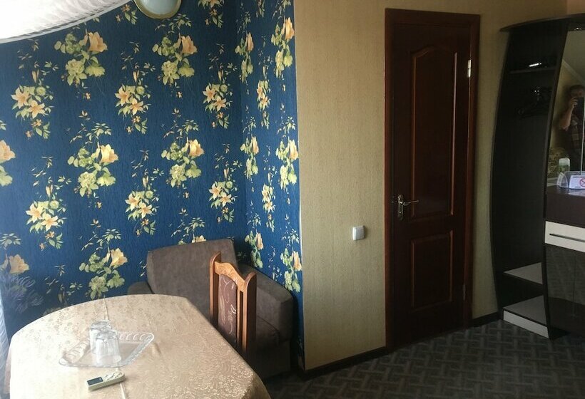 فندق Tyrol Haysyn