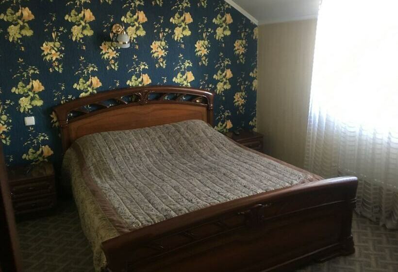 فندق Tyrol Haysyn