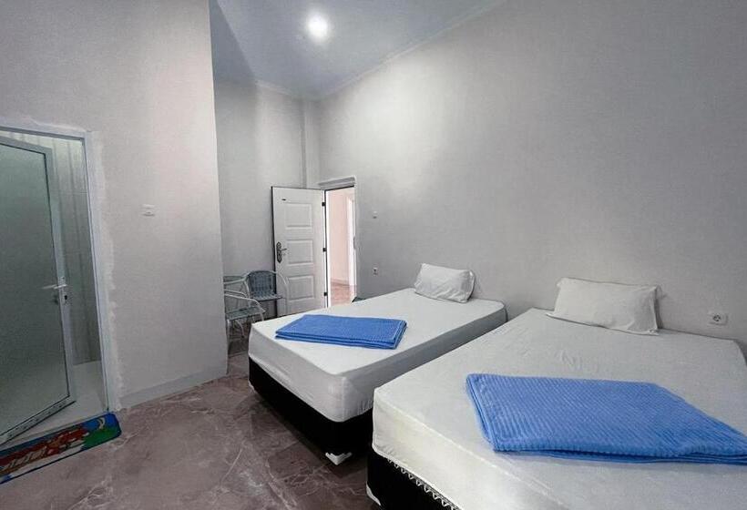 בית מלון כפרי Wisma Maestro Toraja Mitra Reddoorz