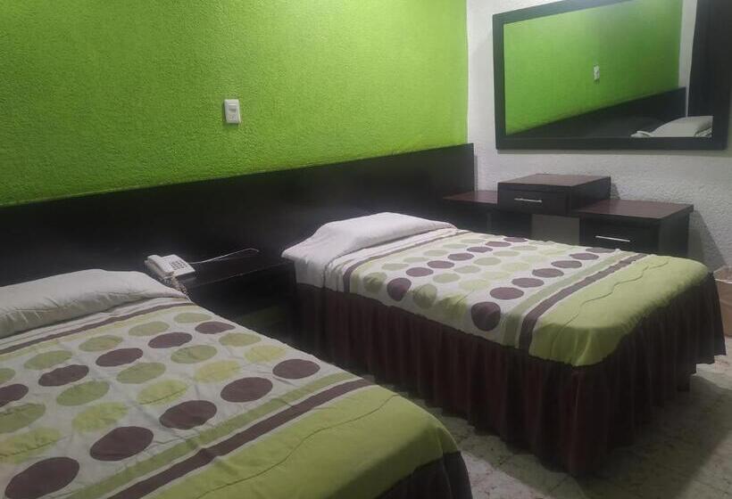 בית מלון כפרי Y Restaurante Ritz De Tabasco