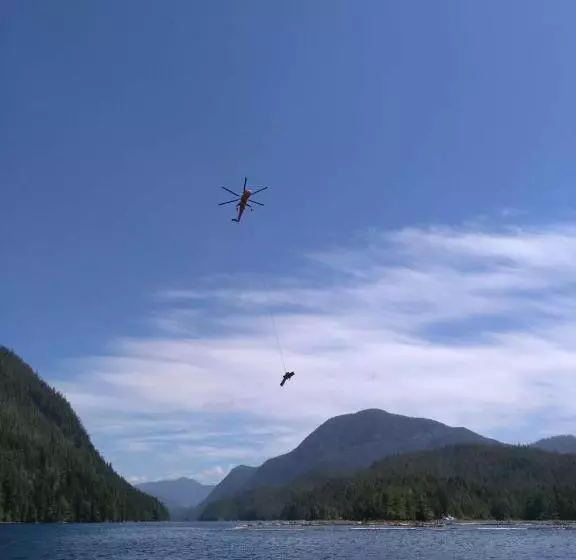 Motelli Island West Resort