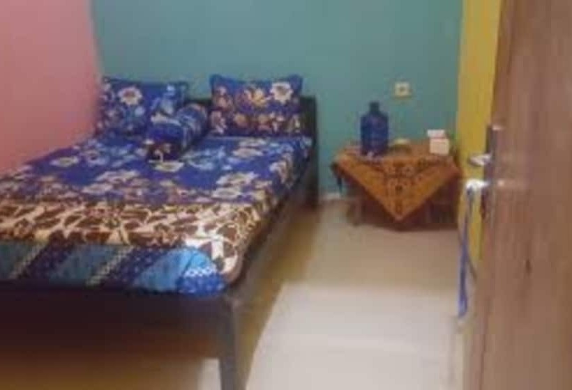 פנסיון Yunior Guesthouse