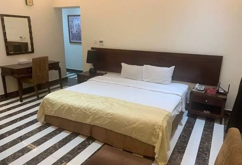 Royal Mirage Hotel And Apartments