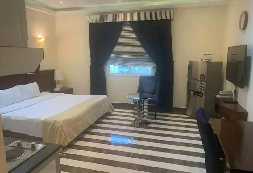 Royal Mirage Hotel And Apartments