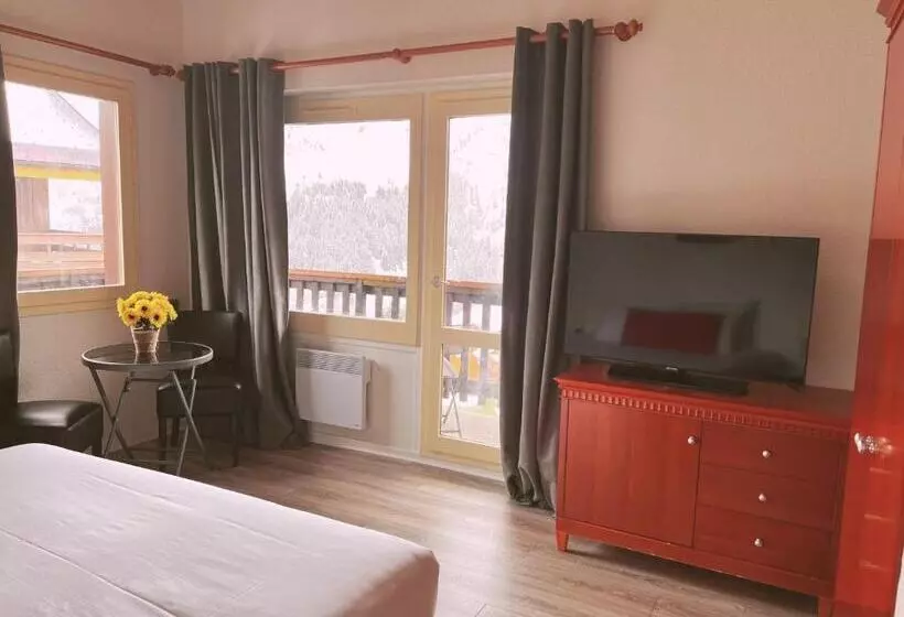 ホテル Hôtel La Tarentaise