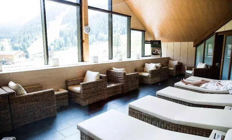 هتل Hôtel La Tarentaise