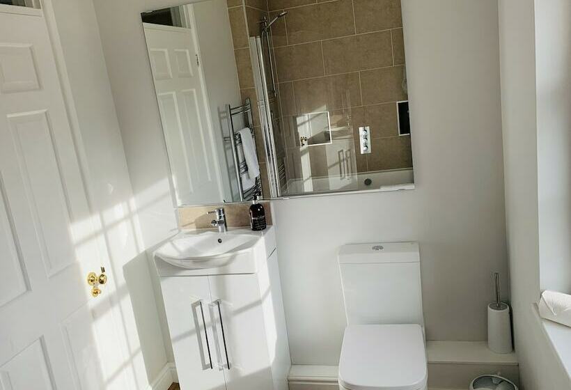 بنسيون Glebe House