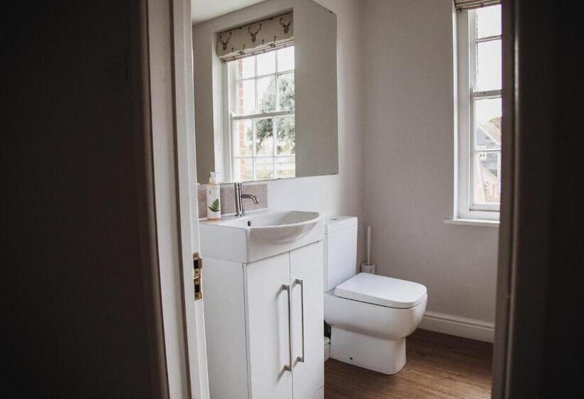 بنسيون Glebe House