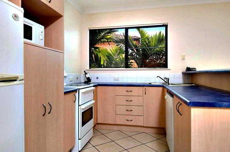 Central Plaza Apartments