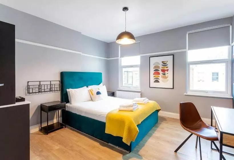 Kensington Rooms   Warwick Road