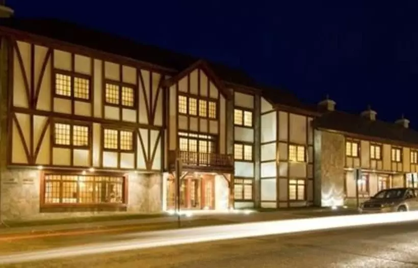 Отель Almasur Punta Arenas