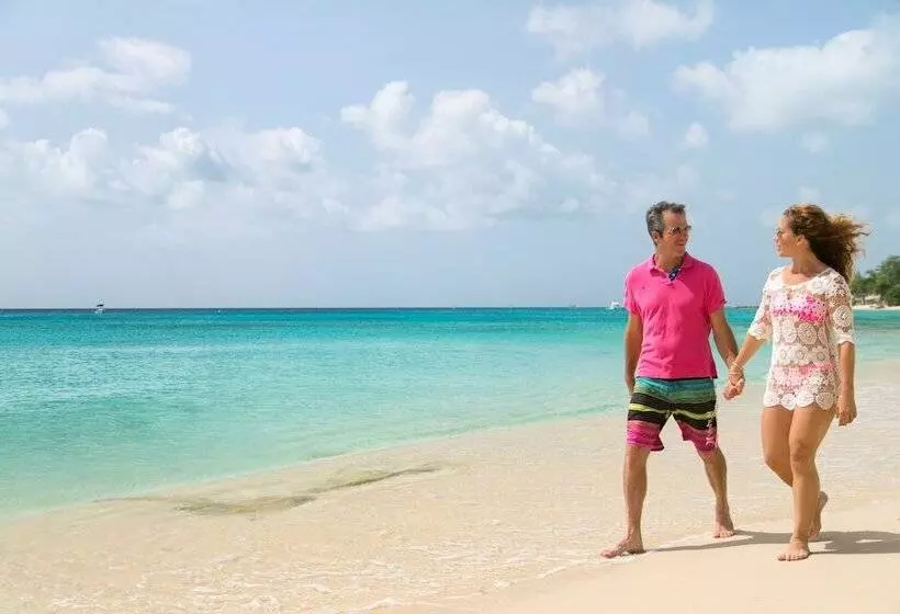 Отель Beach View