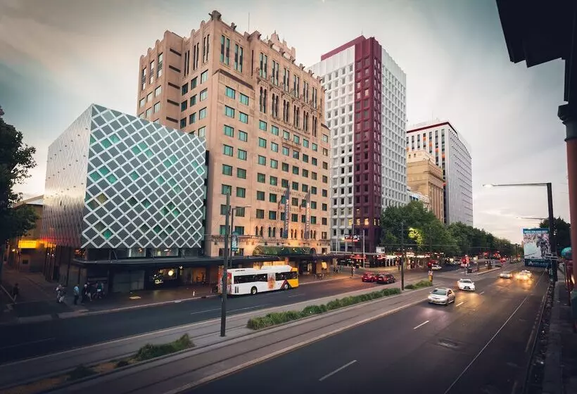 Отель Blue Galah Backpackers Hostel