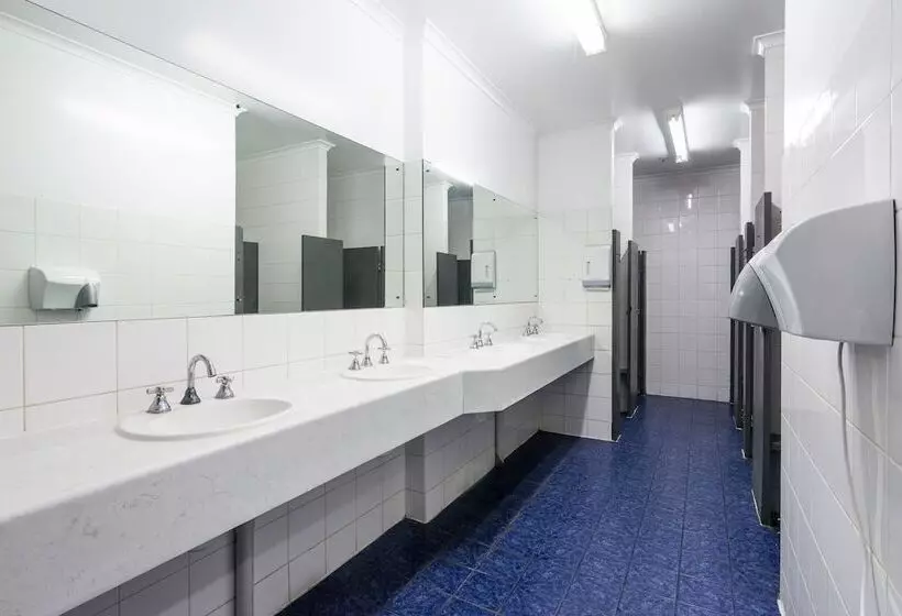 Отель Blue Galah Backpackers Hostel