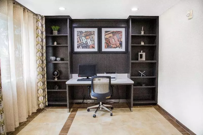 בית מלון כפרי Candlewood Suites Grand Prairie Arlington, An Ihg