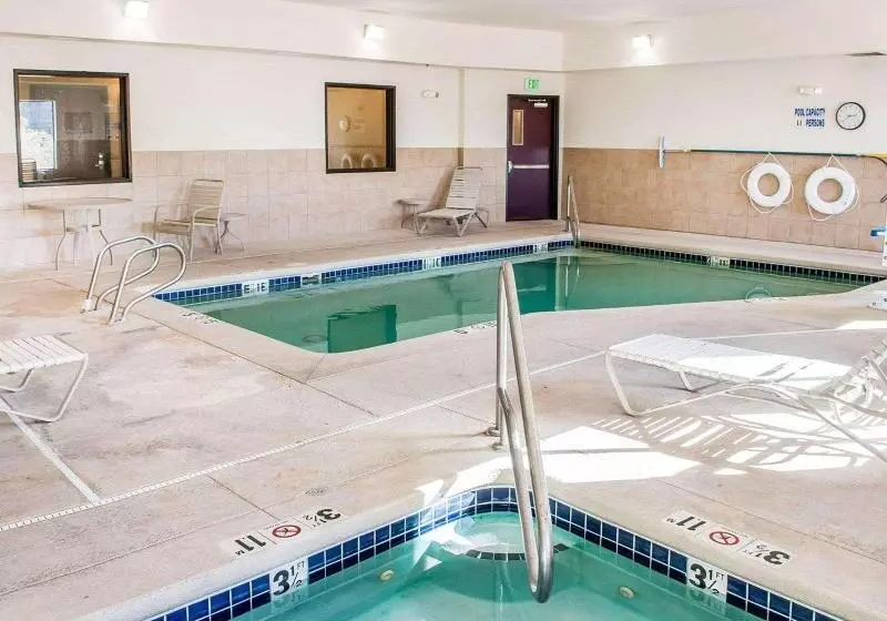 ホテル Comfort Suites Gallup East Route 66 And I40