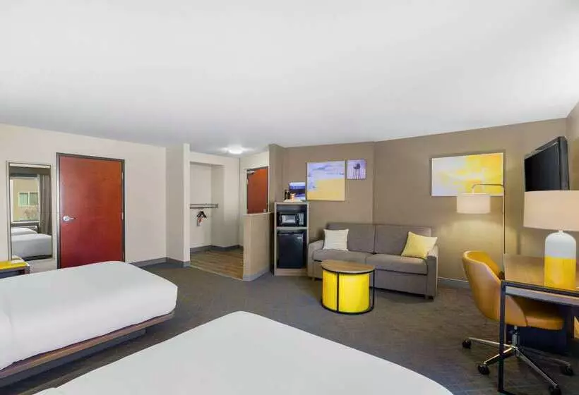 호텔 Comfort Suites Vacaville Napa Valley Area