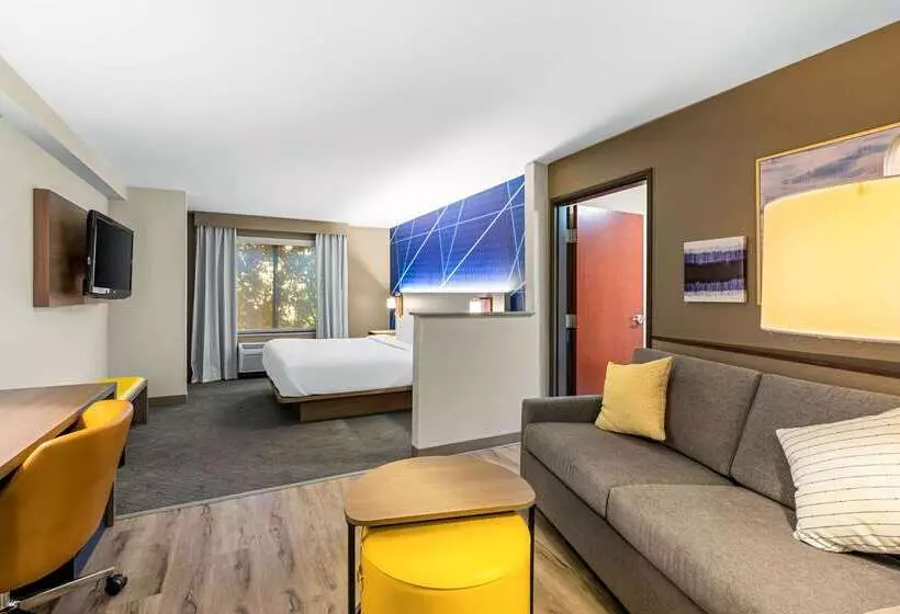 호텔 Comfort Suites Vacaville Napa Valley Area