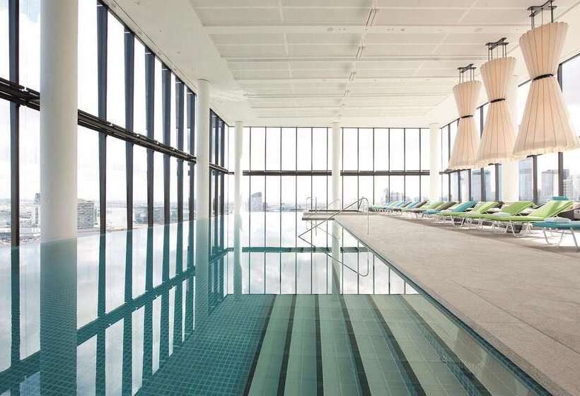فندق Crown Metropol Melbourne