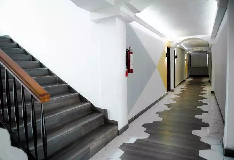 בית מלון כפרי Eh Ejecutivo Urban