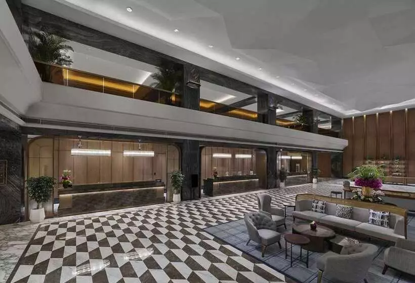 Отель Hilton Shanghai Hongqiao