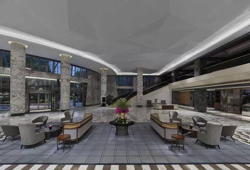 Отель Hilton Shanghai Hongqiao