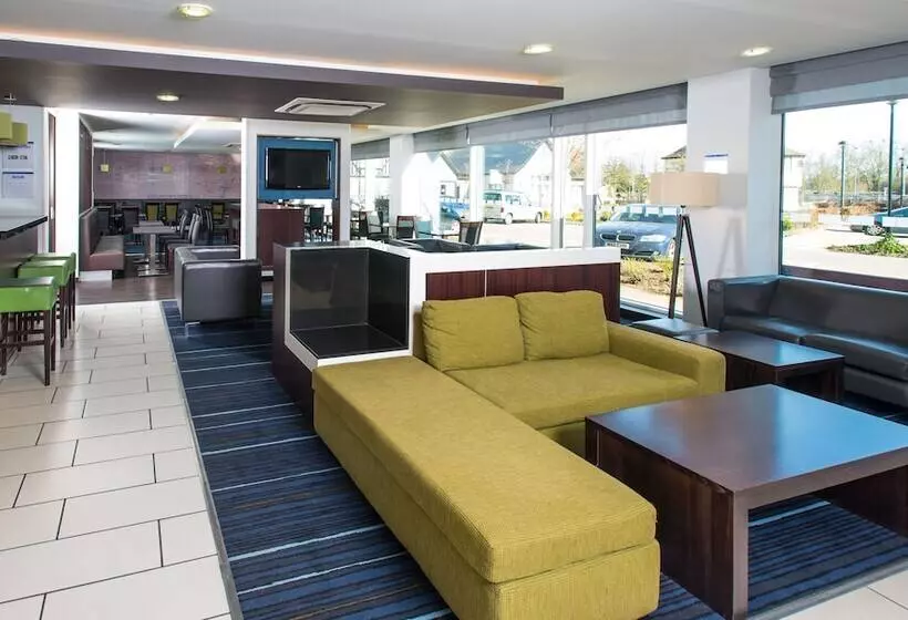 호텔 Holiday Inn Express Cambridge Duxford M11 Jct 10, An Ihg