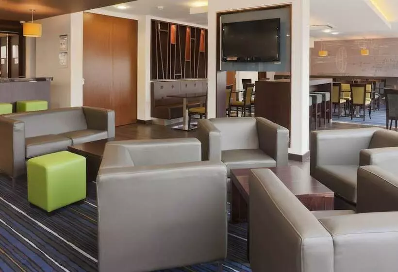 호텔 Holiday Inn Express Cambridge Duxford M11 Jct 10, An Ihg