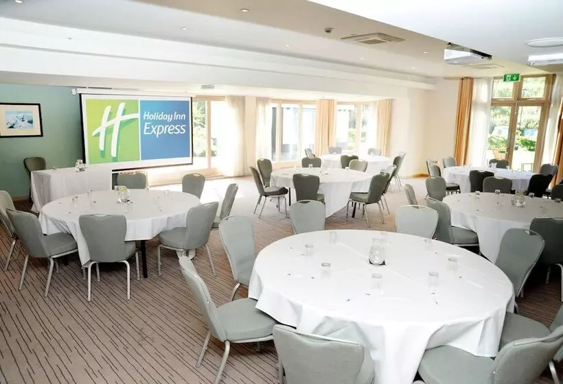 호텔 Holiday Inn Express Cambridge Duxford M11 Jct 10, An Ihg