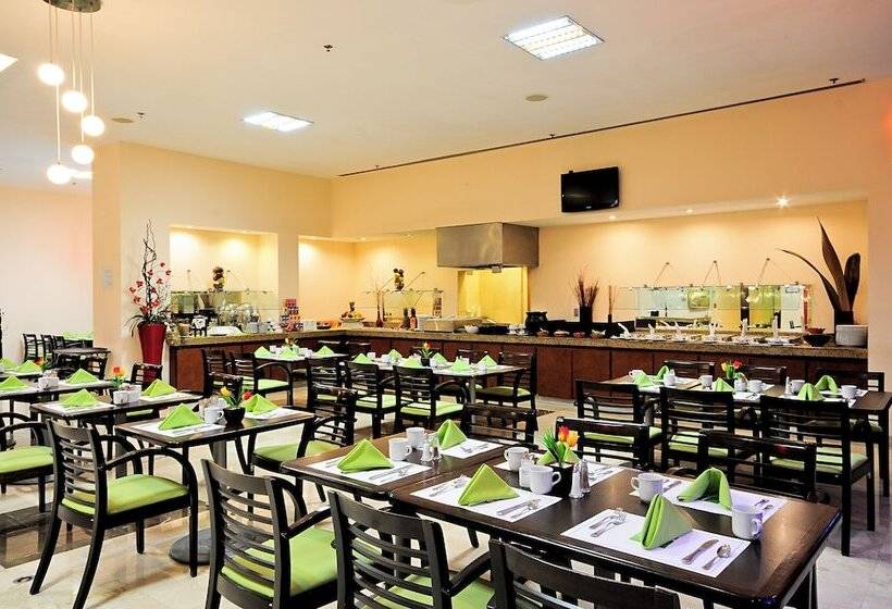 هتل Holiday Inn Uruapan, An Ihg